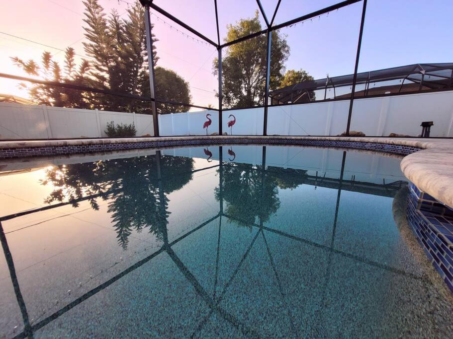 Blue Door Retreat - Luxury Pool Home - Sleeps 8 Cape Coral Exterior photo